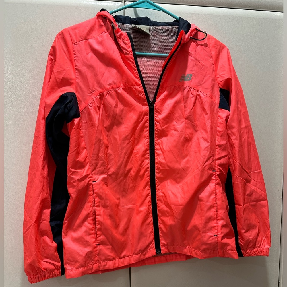 New Balance Windbreaker (small)